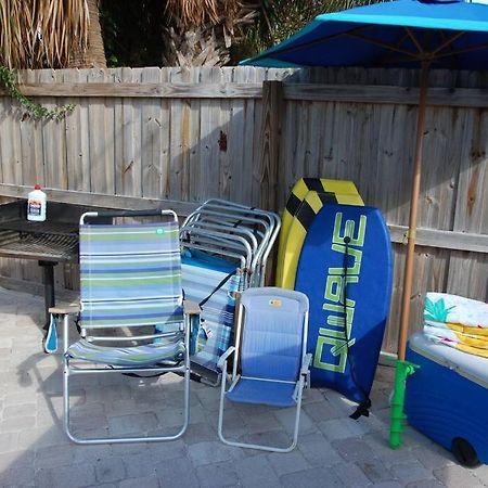Hawaiian Cottage - Heated Pool Walk To The Beach شاطئ كوكوا المظهر الخارجي الصورة
