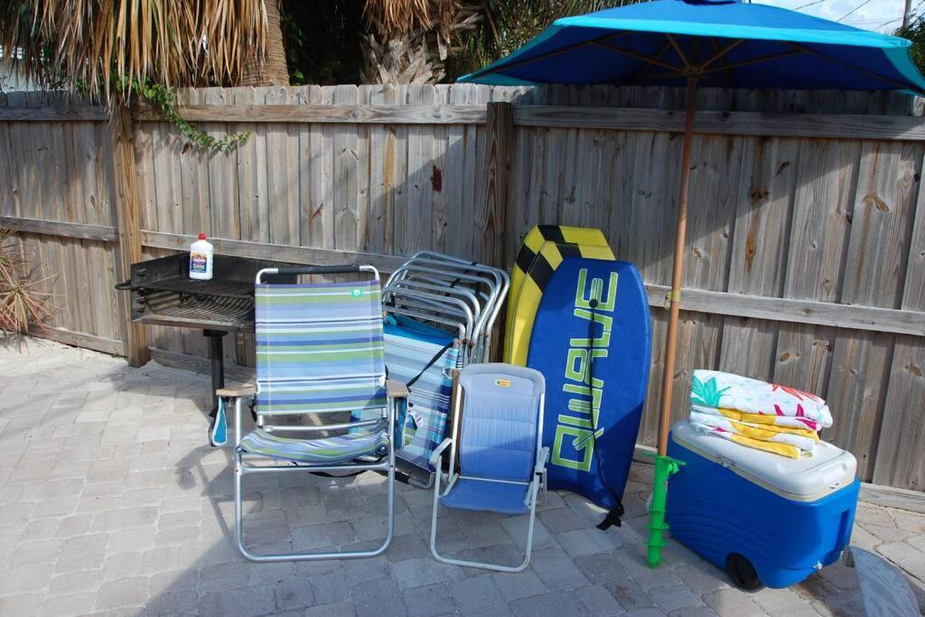 Hawaiian Cottage - Heated Pool Walk To The Beach شاطئ كوكوا المظهر الخارجي الصورة